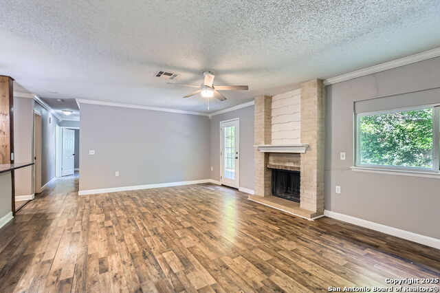 8203 Bowens Crossing St, San Antonio, Texas image 5