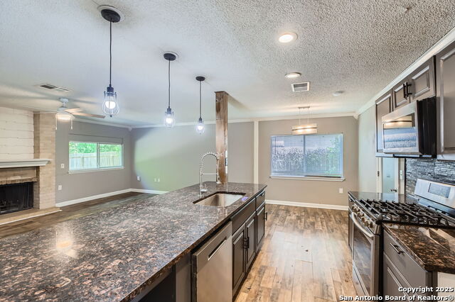 8203 Bowens Crossing St, San Antonio, Texas image 9