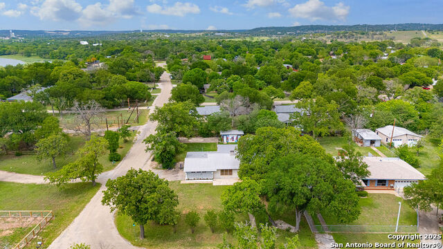 135 Oak Way, Kerrville, Texas image 24
