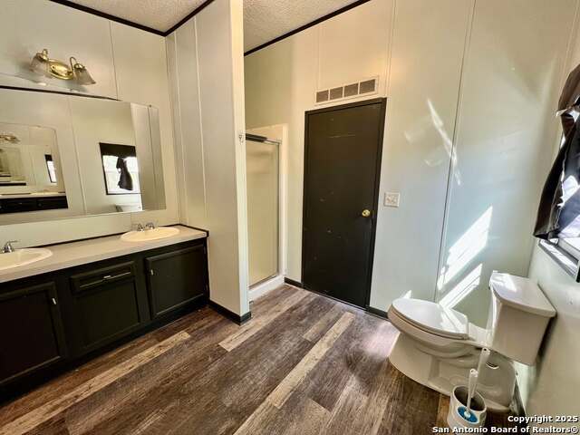 147 Silver Creek, Kerrville, Texas image 13