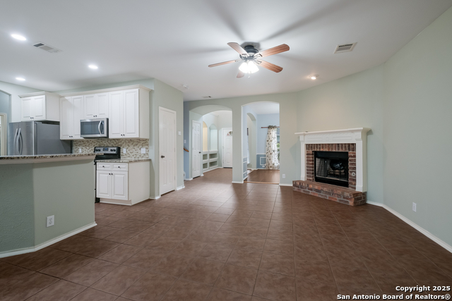 327 Willow Grove Dr, San Antonio, Texas image 8
