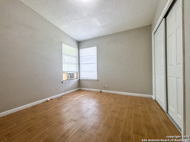 319 Hialeah, San Antonio, Texas image 13