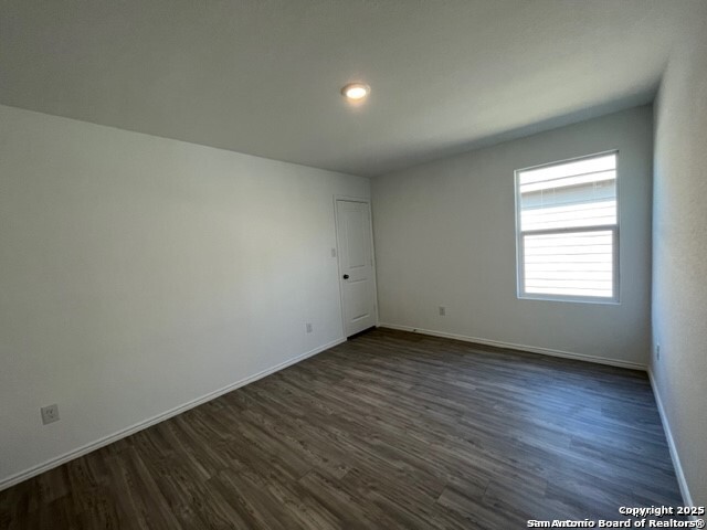 2806 Millikan Dr, Converse, Texas image 9
