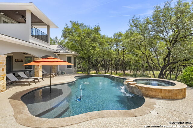 419 Ranch Pass, Boerne, Texas image 2