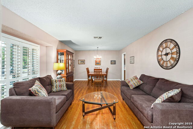 5919 Pineway, San Antonio, Texas image 12