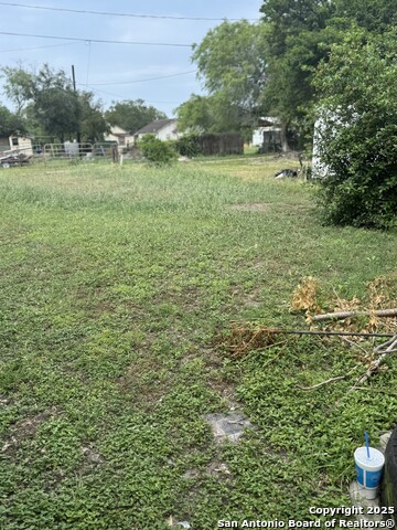 814 E. Yoakum, Kingsville, Texas image 2