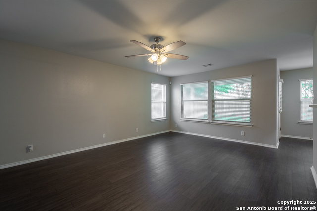 11 Sunflower Run, San Antonio, Texas image 5