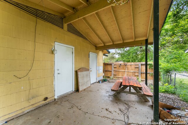 910 Crestfield, San Antonio, Texas image 15