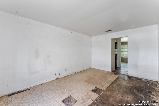 910 Crestfield, San Antonio, Texas image 3