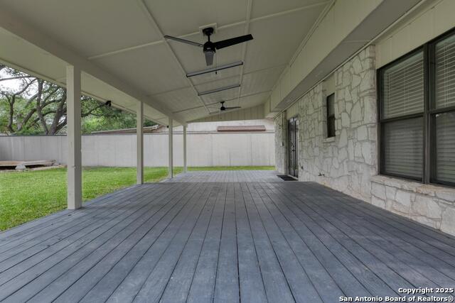 2215 Shady Rock Circle, San Antonio, Texas image 20