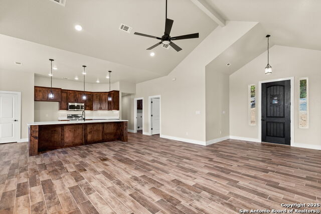 1239 Hallmark, Canyon Lake, Texas image 8