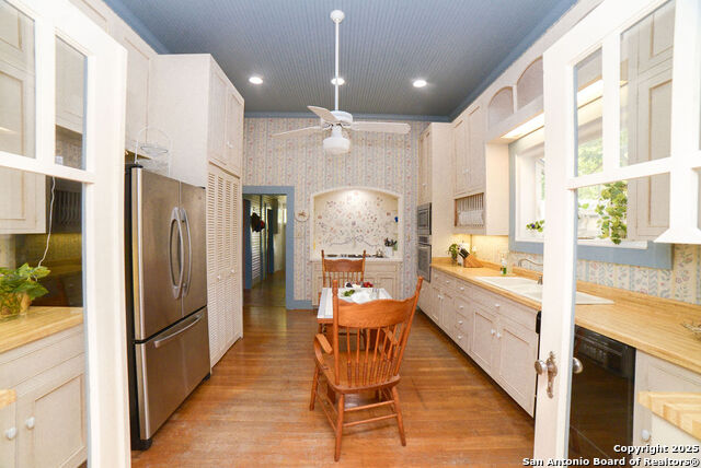 1201 10th, Hondo, Texas image 14