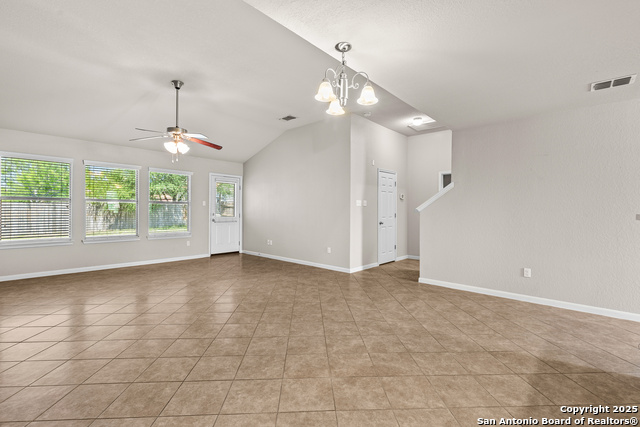 3919 Maiden Way, Converse, Texas image 8