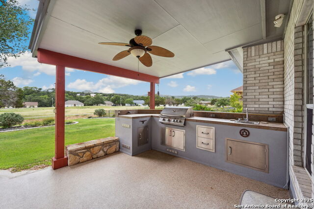 460 Shayla Lane, Canyon Lake, Texas image 11