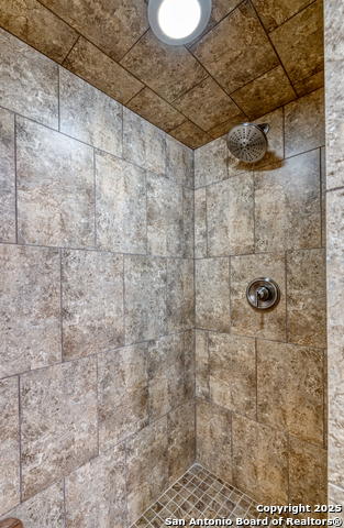 433 Mills Ln, Uvalde, Texas image 23