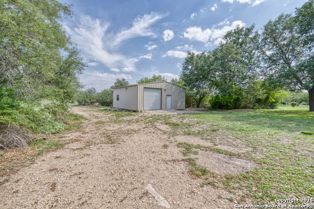 433 Mills Ln, Uvalde, Texas image 26