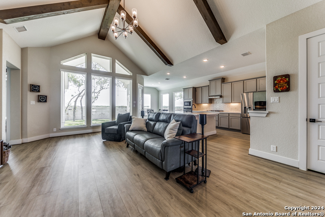 421 Vamanos, Boerne, Texas image 8