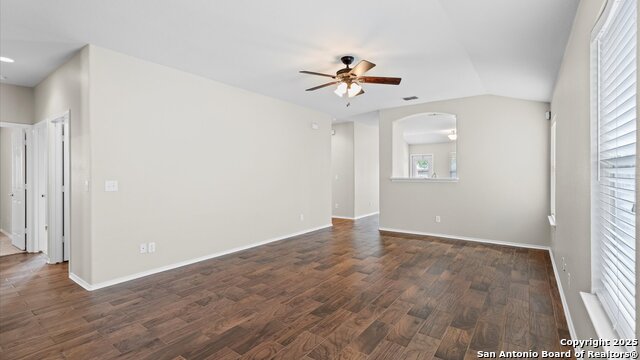 929 Darion, New Braunfels, Texas image 3