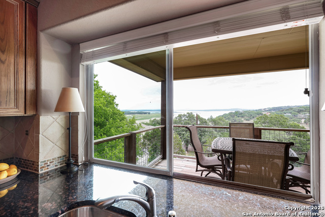 1298 Oakridge Lane, Canyon Lake, Texas image 11