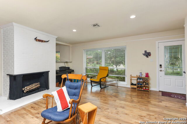 202 Beverly Drive, San Antonio, Texas image 5