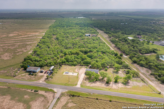1405 Fm 478, Floresville, Texas image 1