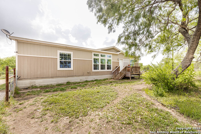 1405 Fm 478, Floresville, Texas image 4