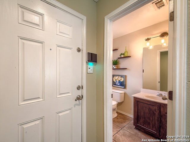 1042 Sundance, San Antonio, Texas image 5