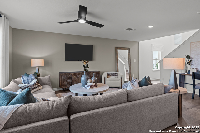 1533 Golden Wheat, New Braunfels, Texas image 3