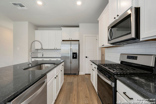 9611 Nubuck Branch, Converse, Texas image 8
