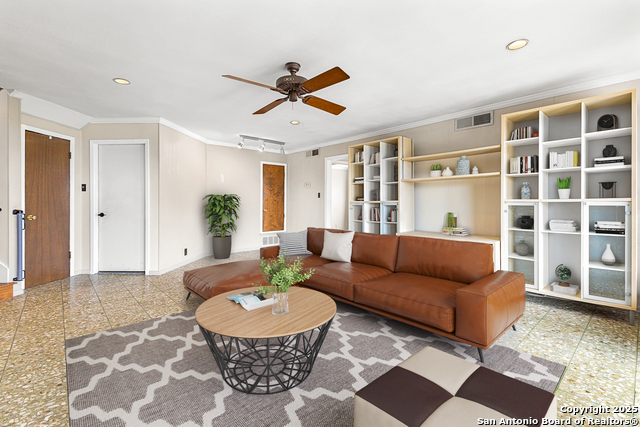 6601 Kings Crown, San Antonio, Texas image 13