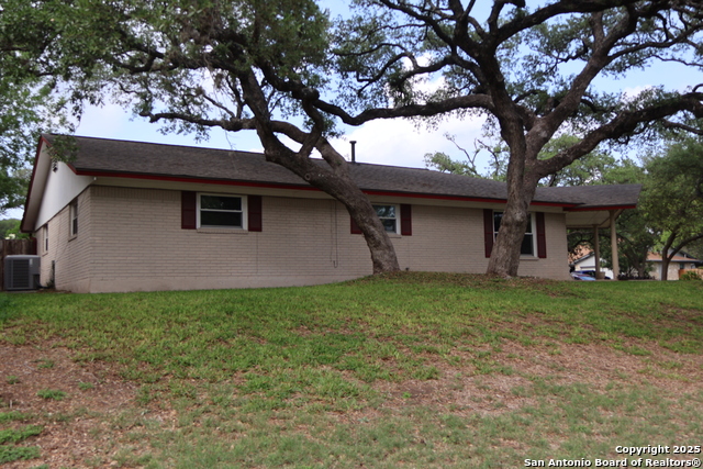 405 Kimberly Dr, Universal City, Texas image 5