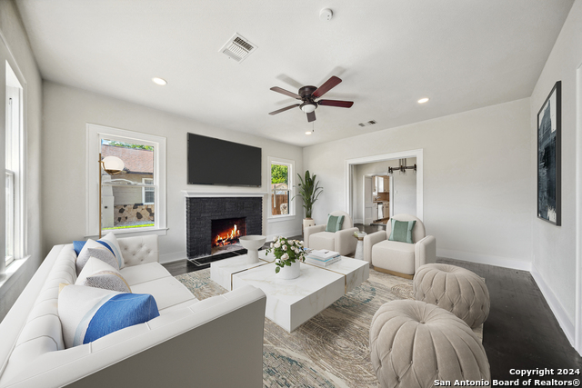 343 Canton, San Antonio, Texas image 3