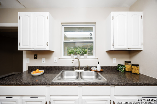 5154 Village Green, San Antonio, Texas image 27