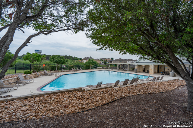 9719 Harbor Mist Lane, Converse, Texas image 36