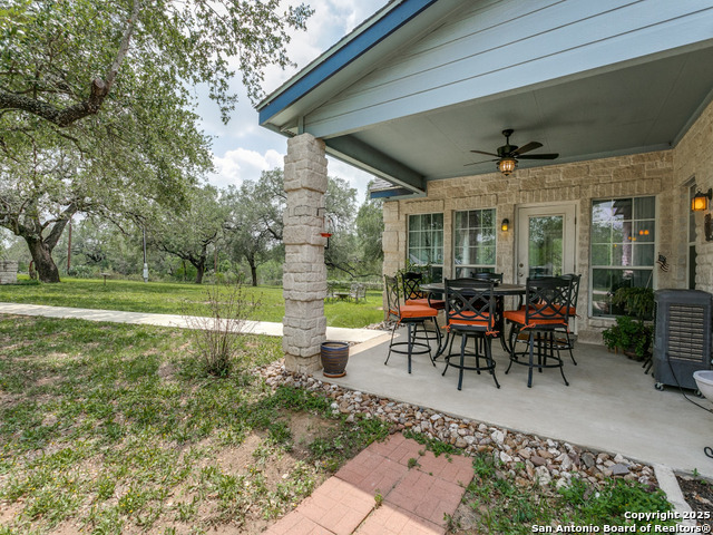 6840 S Loop 1604, Von Ormy, Texas image 31