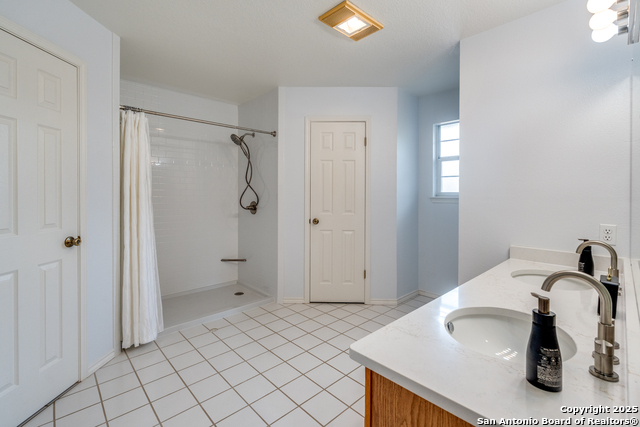 2656 Country Ledge, New Braunfels, Texas image 12