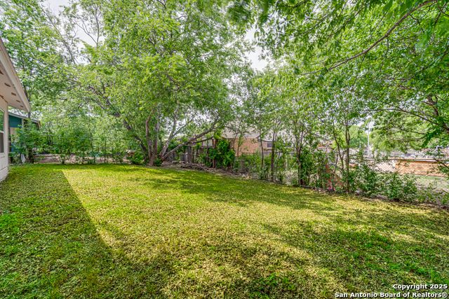 8215 Lazy Creek, San Antonio, Texas image 24
