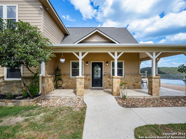 385 Turkey Dr, Canyon Lake, Texas image 8