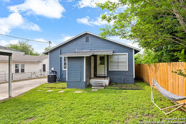 1443 W Kings Hwy, San Antonio, Texas image 23