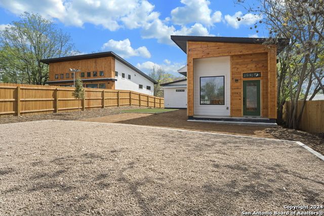 118 Stratford Ct, San Antonio, Texas image 4