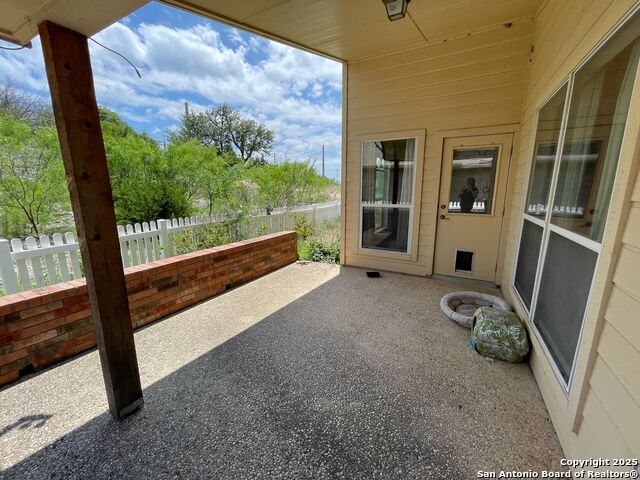 458 Vicksburg, Kerrville, Texas image 2