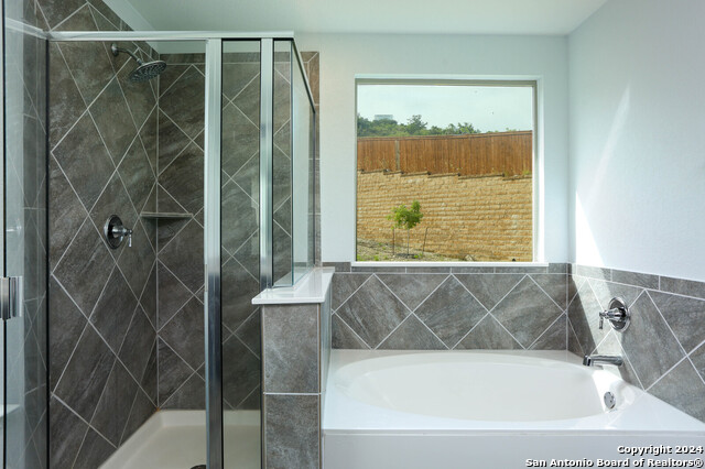11243 Hill Top Loop, Helotes, Texas image 12