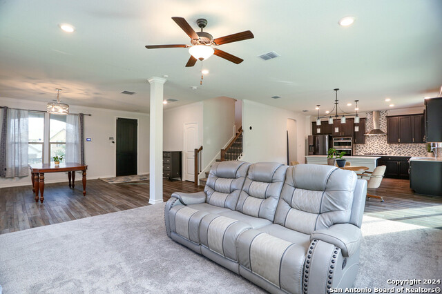 11243 Hill Top Loop, Helotes, Texas image 4