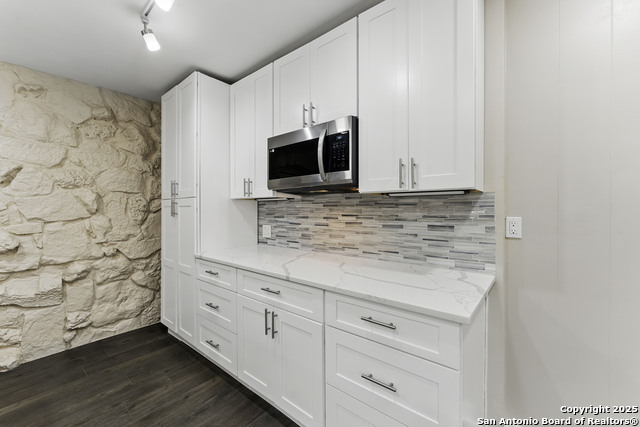 19214 Grey Forest, Helotes, Texas image 10