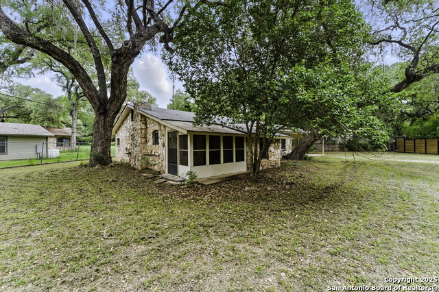19214 Grey Forest, Helotes, Texas image 4