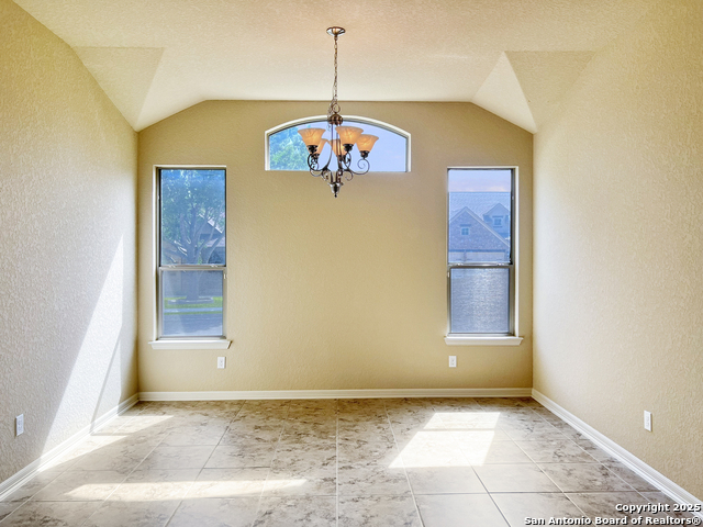 1017 Chloe Ct, Schertz, Texas image 12