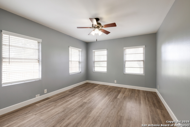 1400 Windy Knoll, Devine, Texas image 19