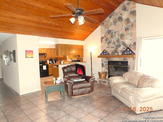 525 Cherry Ridge, Floresville, Texas image 11