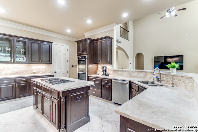 714 Ruidosa Downs, Helotes, Texas image 10