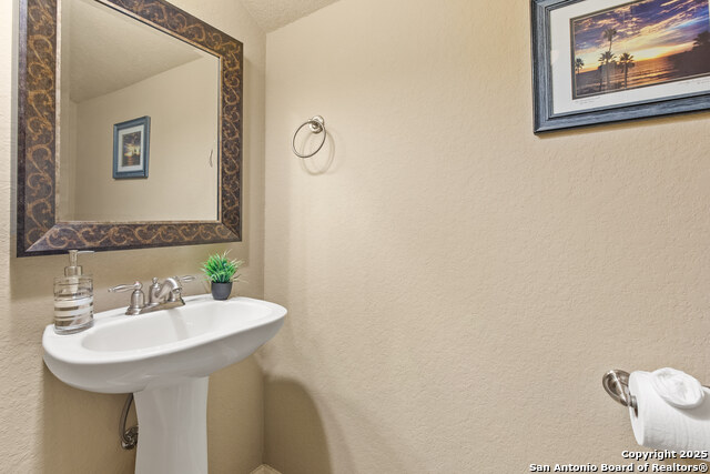 627 Reenie Way, San Antonio, Texas image 32